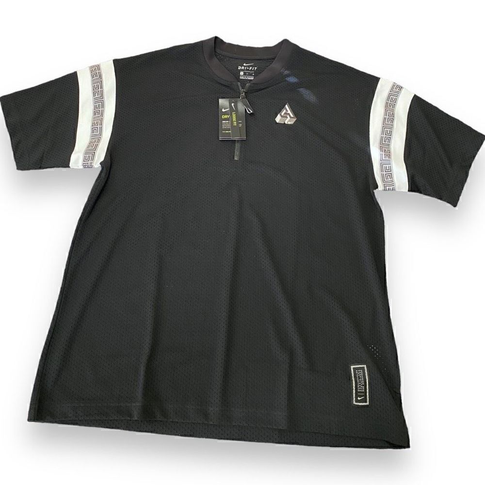 Nike Giannis Mesh Short Sleeve T-Shirt Mens CK6296-010 size Medium New with Tags